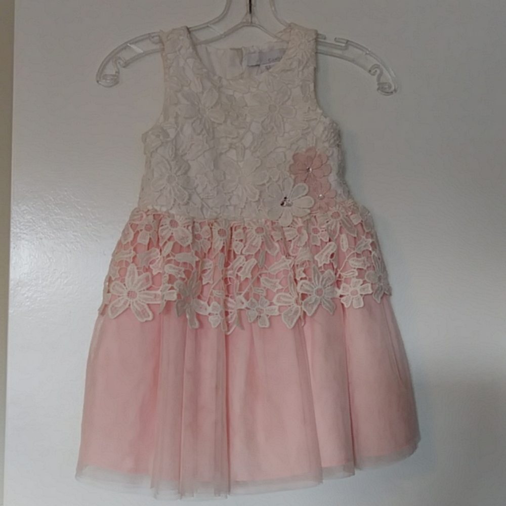 Girls dress